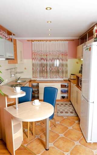 Шале Bukovynskiy Zatyshok Chalet Буковель Шале с 3 спальнями-12