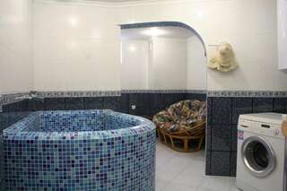 Шале Bukovynskiy Zatyshok Chalet Буковель Шале с 3 спальнями-50