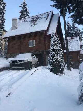 Шале Bukovynskiy Zatyshok Chalet Буковель Шале с 3 спальнями-67