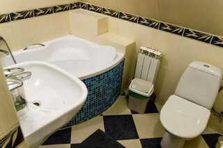 Шале Bukovynskiy Zatyshok Chalet Буковель Шале с 3 спальнями-97